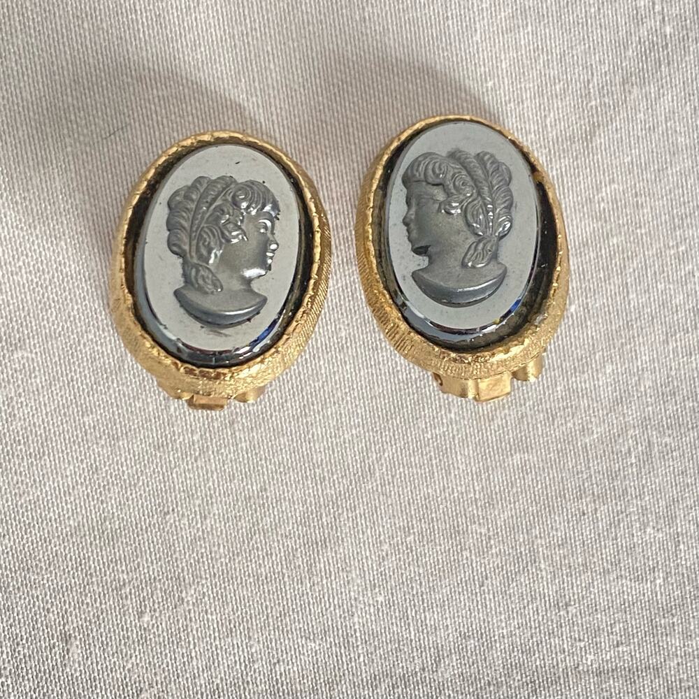 💎Cameo Stud Earrings Victorian Style Balck Blass Mourning Clip Ons